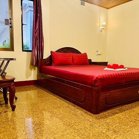 Savet Guesthouse Stoeng Treng Екстериор снимка