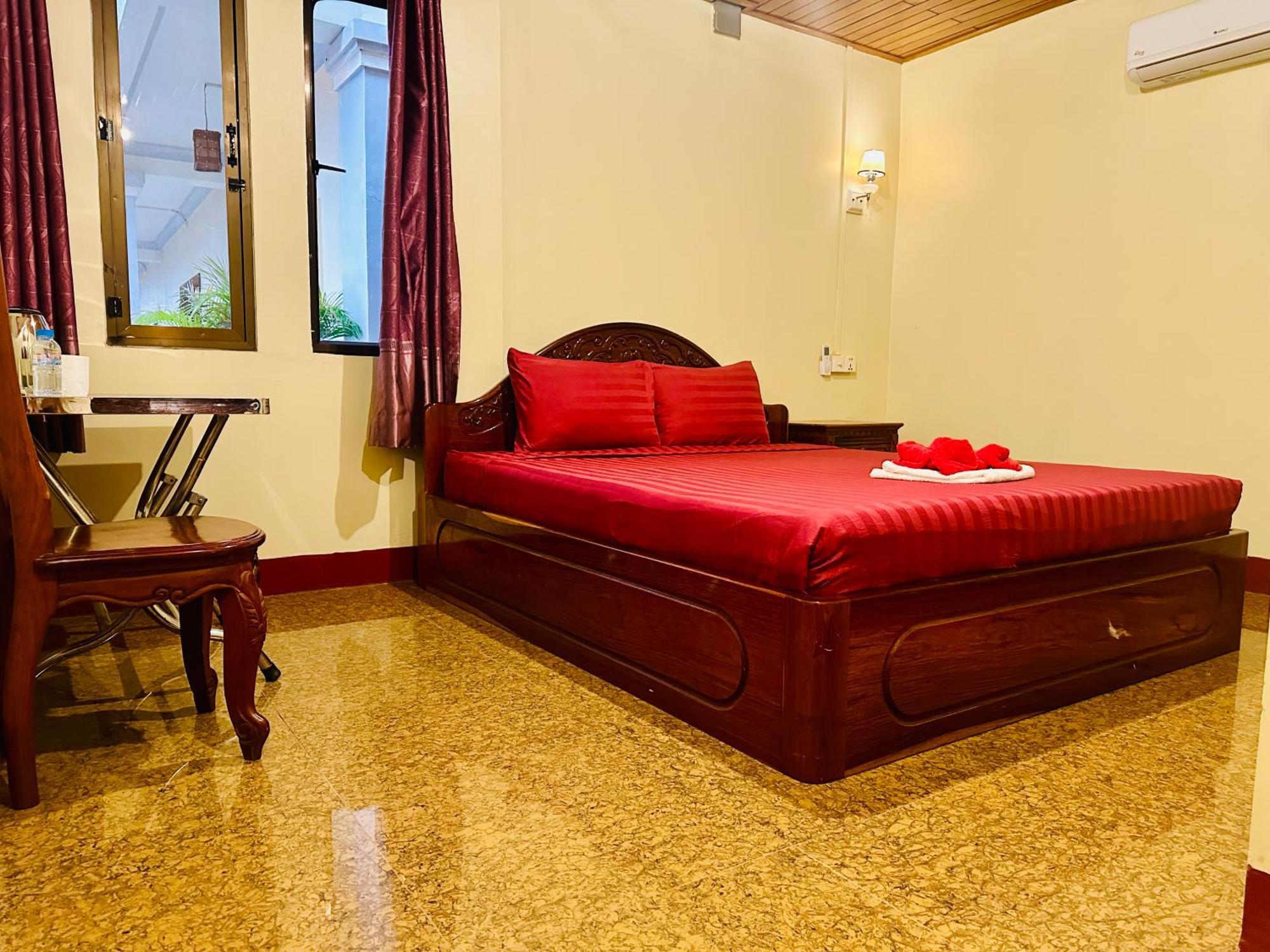 Savet Guesthouse Stoeng Treng Екстериор снимка